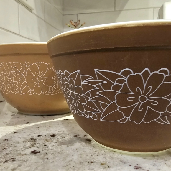 Pyrex Woodland Patterned Mixing Bowls Set 2 1970 Opalware - Picture 3 of 15